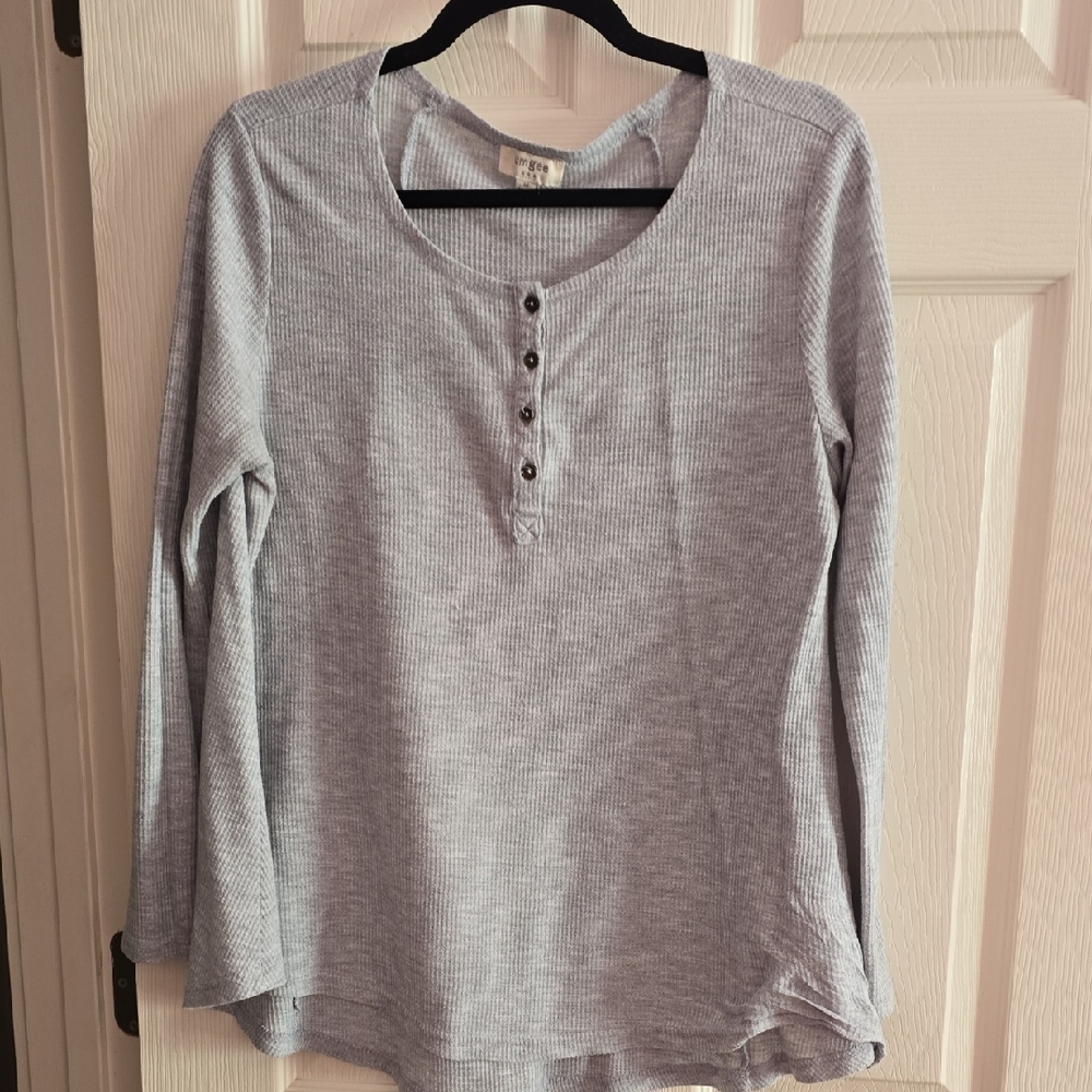 Umgee Light‎ Gray Long Sleeve Henley Top